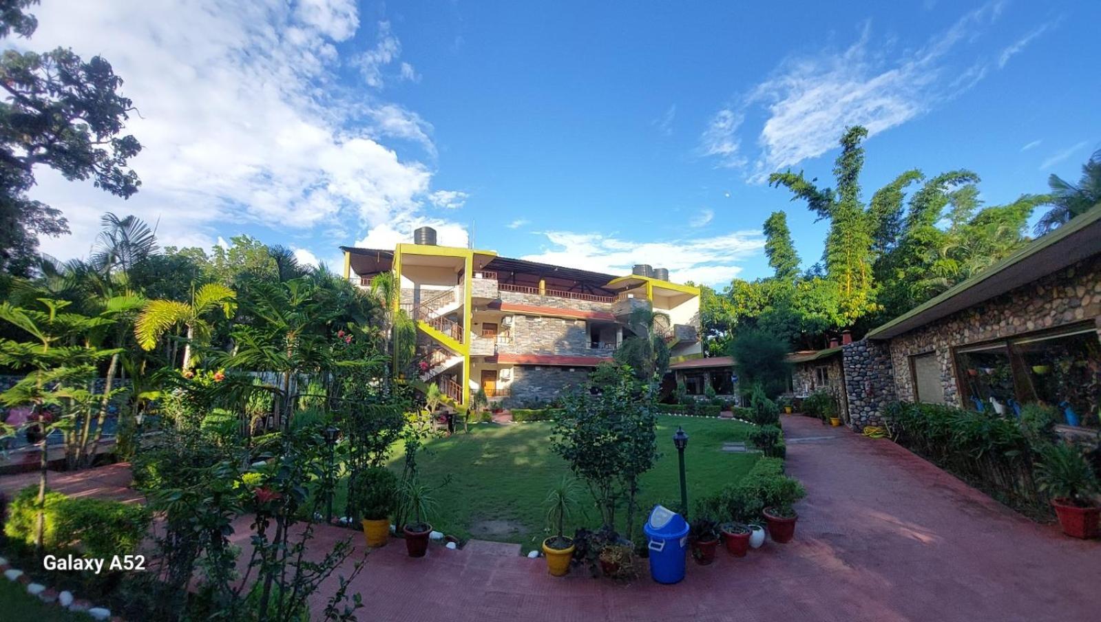 Hr Dukes Den Resort Rāmnagar Exterior foto